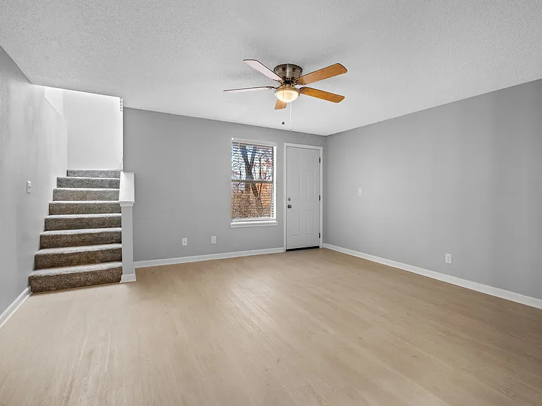1377 E Sequoyah Ct — Photo 18