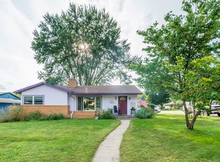 119 Crescent Ave, Decorah, IA 52101
