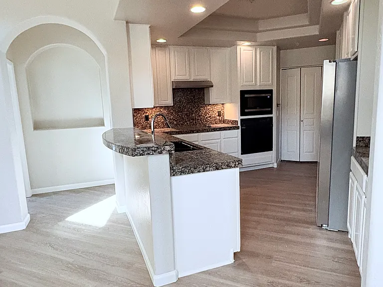20802 Grayhawk Dr #1085 — Photo 12