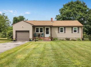 48 Hampstead St, Methuen, MA 01844