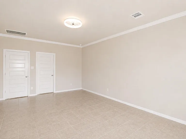 1019 Fresh Spring Rd — Photo 12