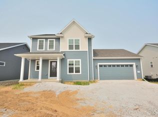 1190 Arrowood CIRCLE W W, Oconomowoc, WI 53066