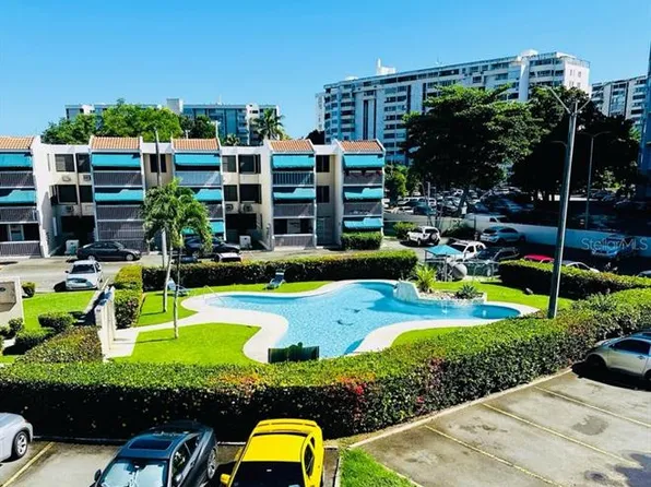 8 Avenida Laguna #C30, Carolina, PR 00979