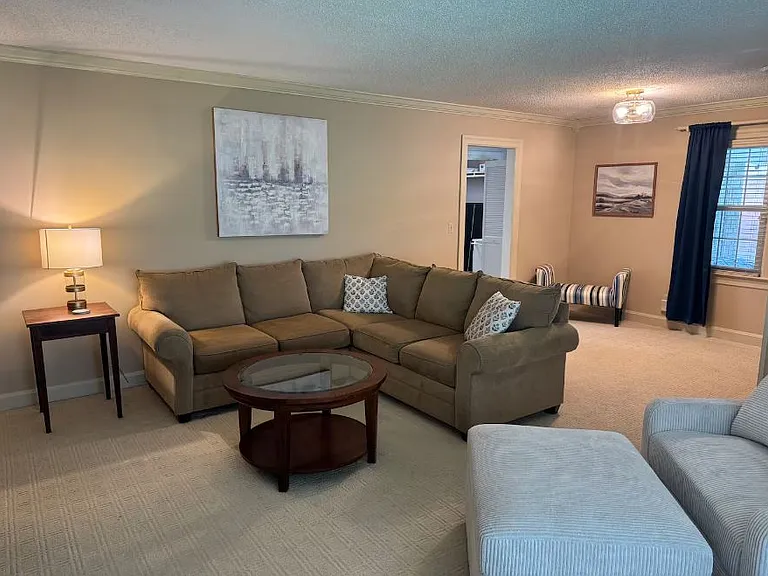 3210 Circle Dr — Photo 3
