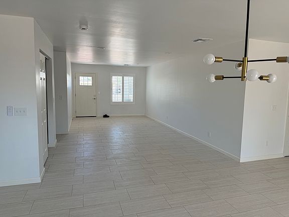 4th image of 2602 E Orange St
