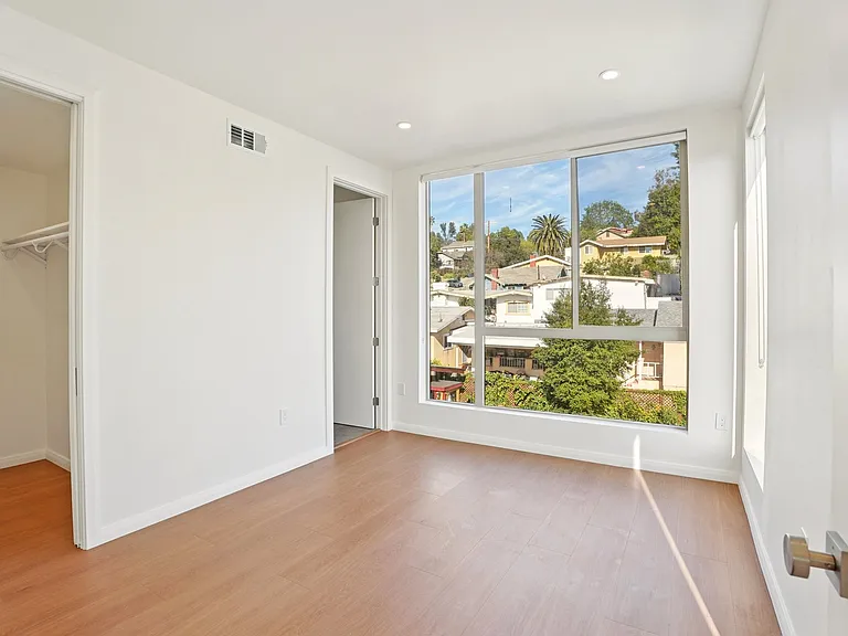 6162 Oak Crest Way #1/4 — Photo 19