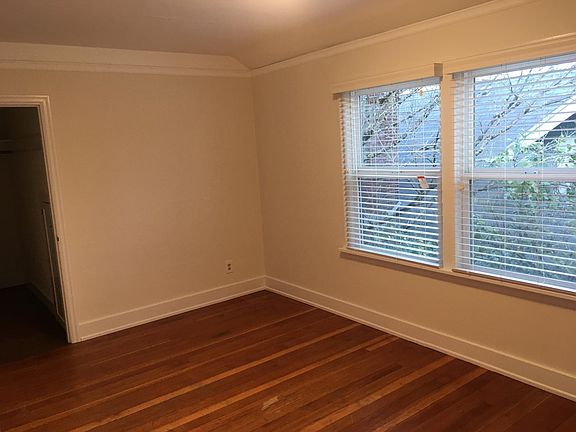 Bedroom #2 (upstairs center)