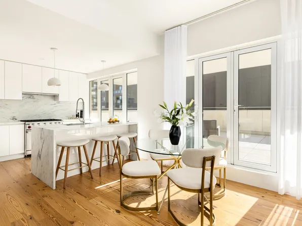 427 East 90th Street image 5 of 22