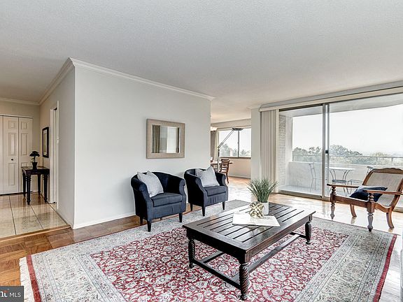 3rd image of 4515 Willard Ave APT 1410S