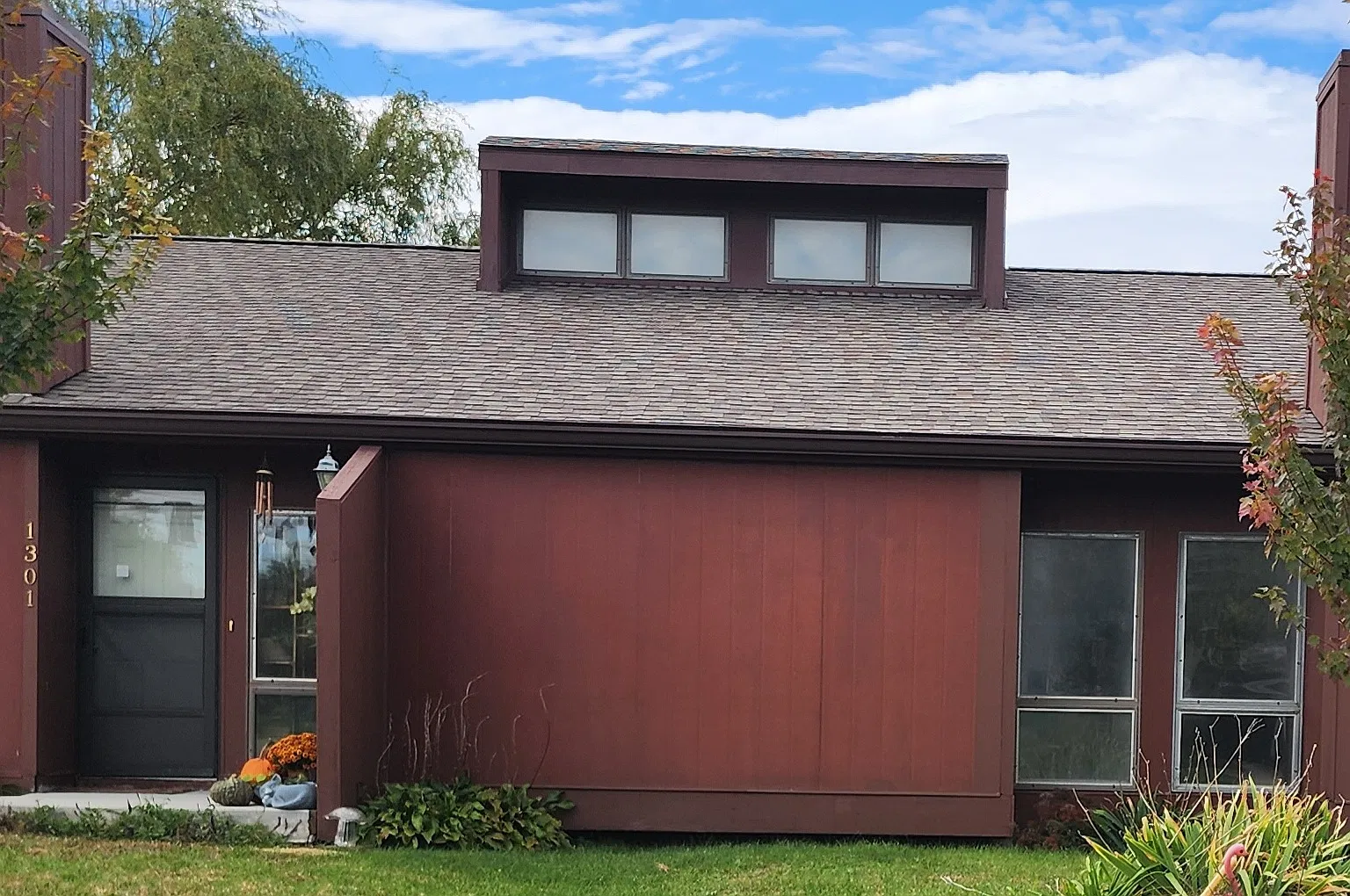 2 bed, 812 sqft, $925 — Photo 1