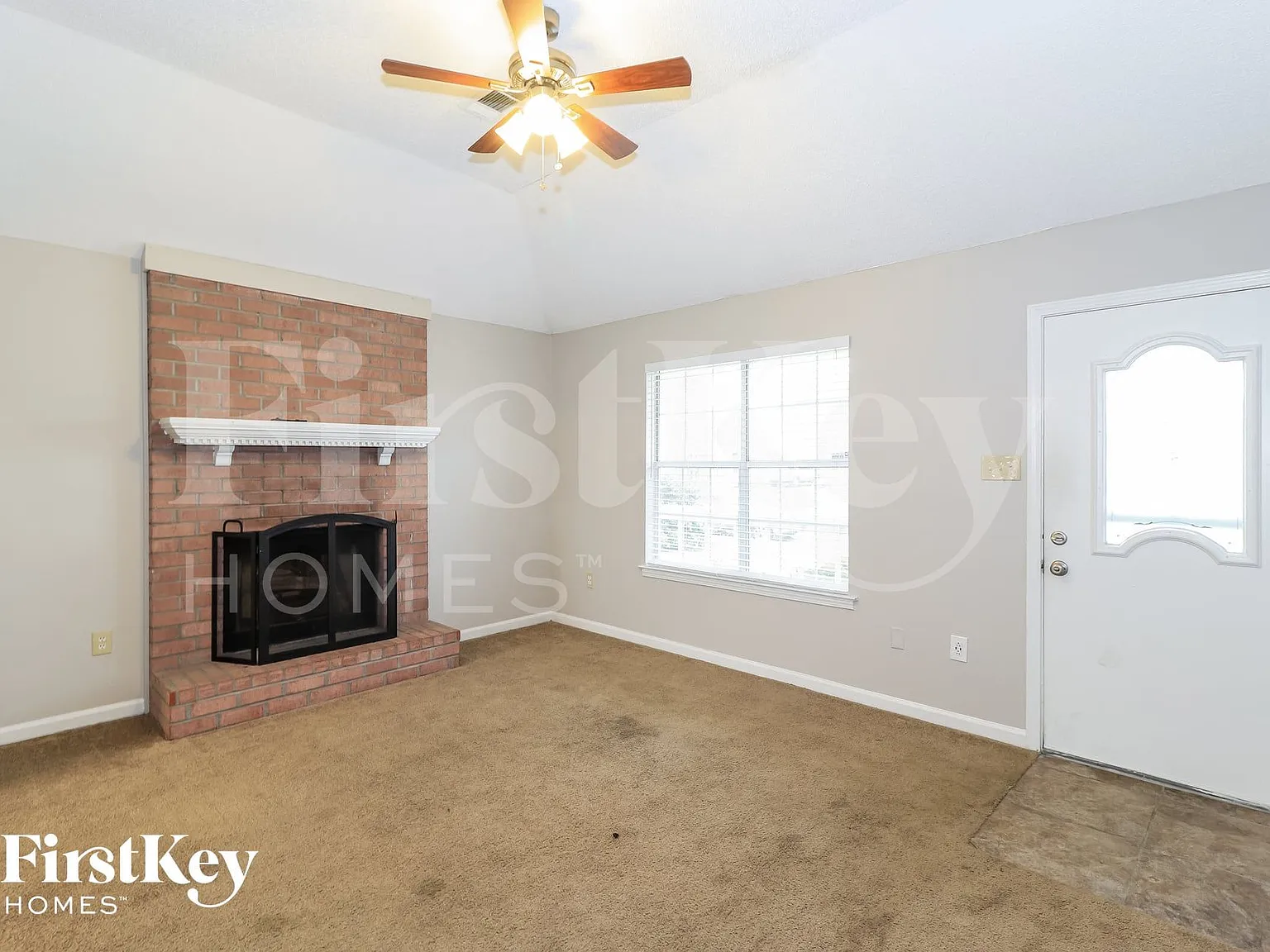3 bed, 2.0 bath, 1461 sqft, $1,620 — Photo 3