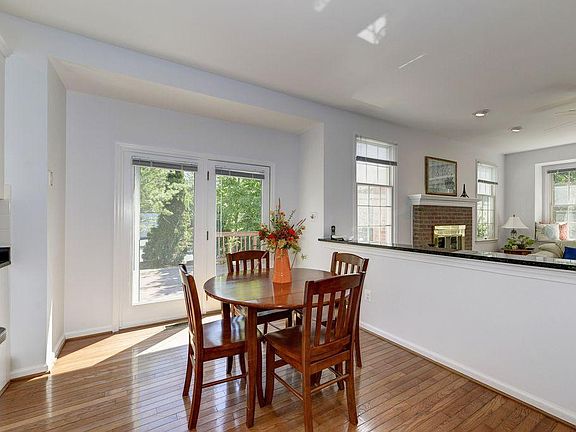 5th image of 3725 Millpond Ct