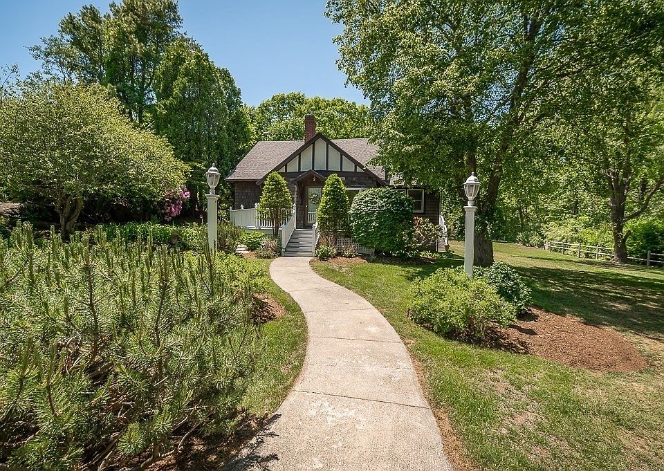 2020 Edgemoor Rd R, Gloucester, MA 01930 Zillow