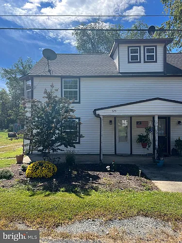 325 Caroline St Photo 1