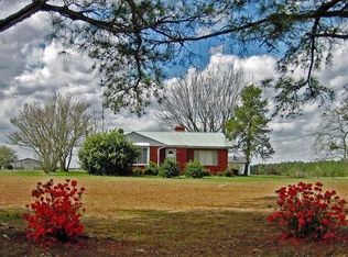 1876 Montrose Rd, Raeford, NC 28376