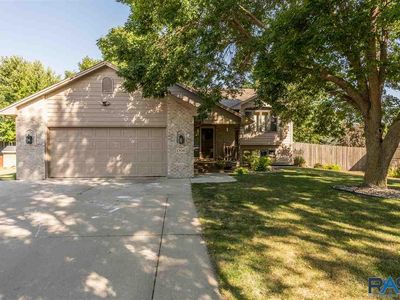 1304 S Snowberry Trl, Sioux Falls, SD, 57106