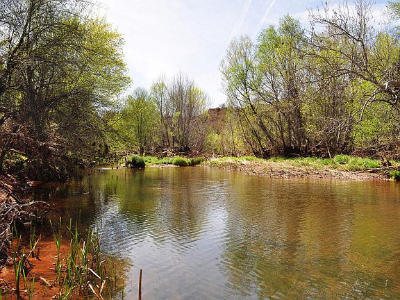 4th image of 355 Cross Creek Cir