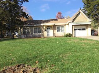 1048 Forest Ave, Belleville, IL