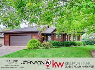 3025 Thunder Bay Rd, Little Canada, MN 55117