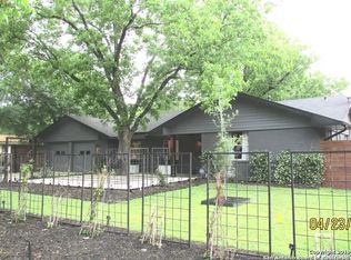 207 E Castle Ln, Castle Hills, TX 78213