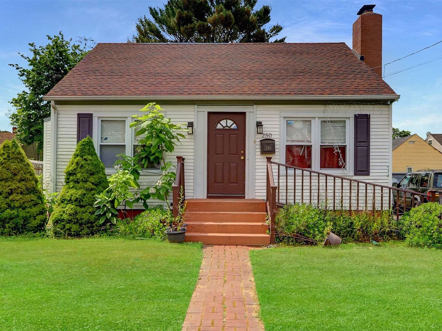 250 Earle Street, Central Islip, NY 11722 Zillow