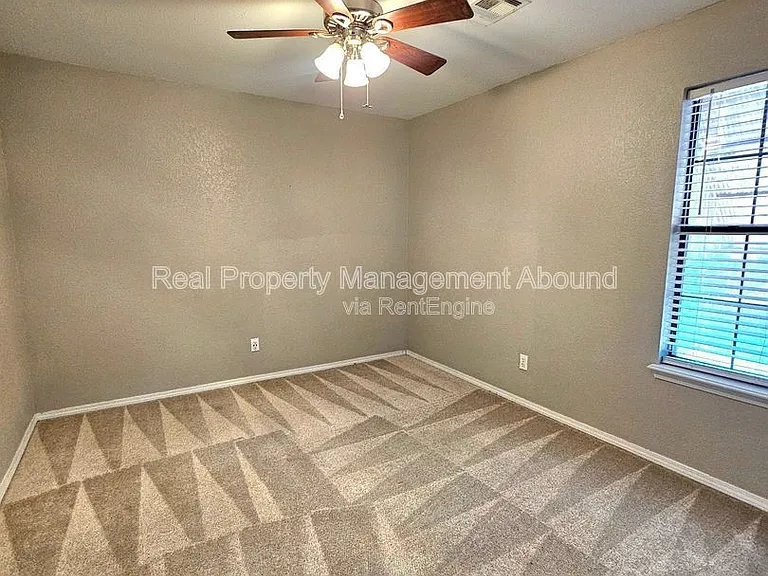 1811 W Gulfport Cir — Photo 21