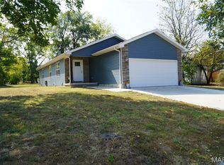 950 Main St, Lebanon, MO 65536