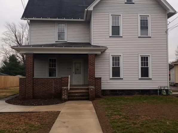 825 Tremont Ave SW APT A, Massillon, OH 44647