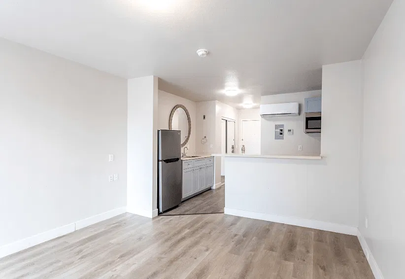Floor plan Studio - Upgraded