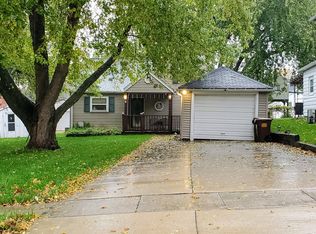 408 W North St, Polo, IL 61064