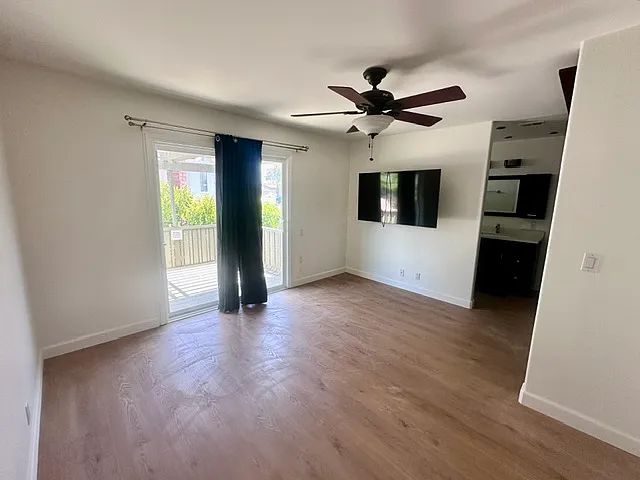 983 Modjeska Cir — Photo 7