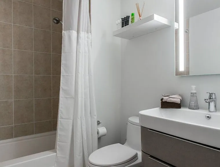 660 W Wayman St #106B — Photo 10