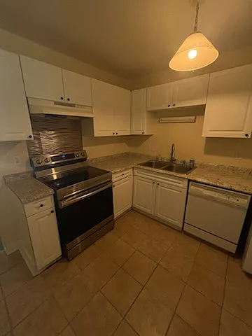 103 Kimeran Ln #B — Photo 6