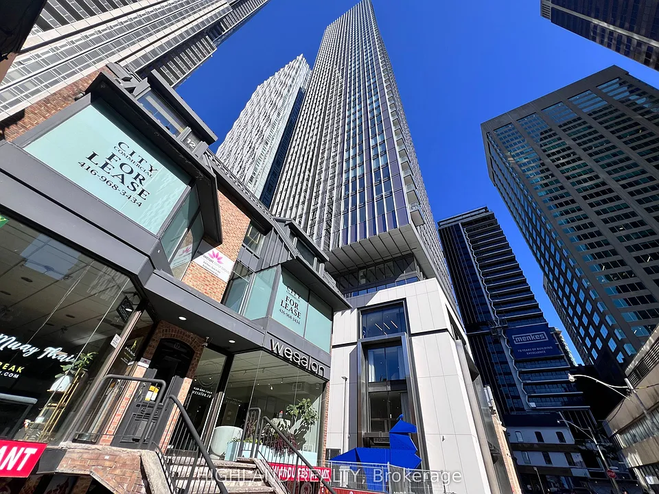 8 Cumberland St #2405
