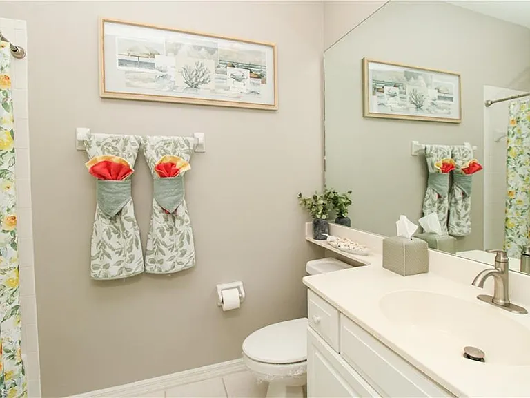 8217 Parkstone Pl #102 — Photo 31