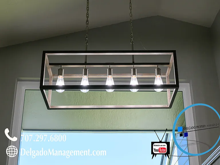 746 Tulip Ct — Photo 6