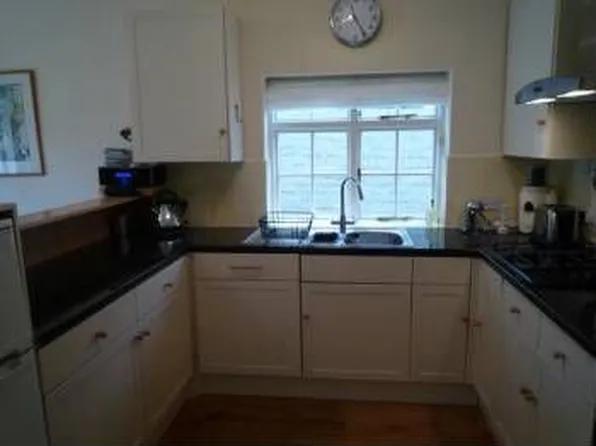 303 Pine Ave, South San Francisco, CA 94080