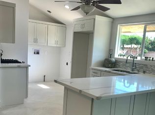 2554 W Chanticleer Rd, Anaheim, CA 92804