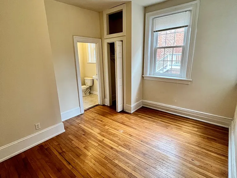 208 N Lombardy St — Photo 12