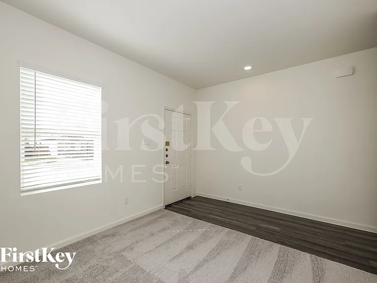 1822 Sandlin Dr — Photo 5