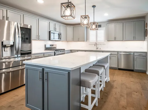 801 Hidden Eddy Dr, McKinney, TX 75071