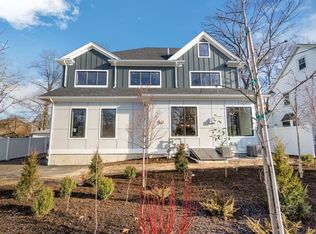 34 Brookside Ave #34, Newtonville, MA 02460