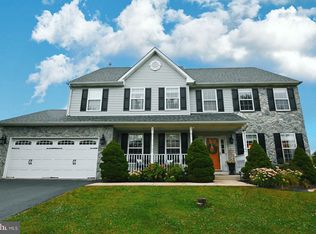 10 Summer Hill Dr, Gilbertsville, PA 19525