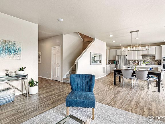 4th image of 315 Western Sky Cir