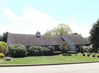 199 Ridgefield Rd, Endicott, NY 13760