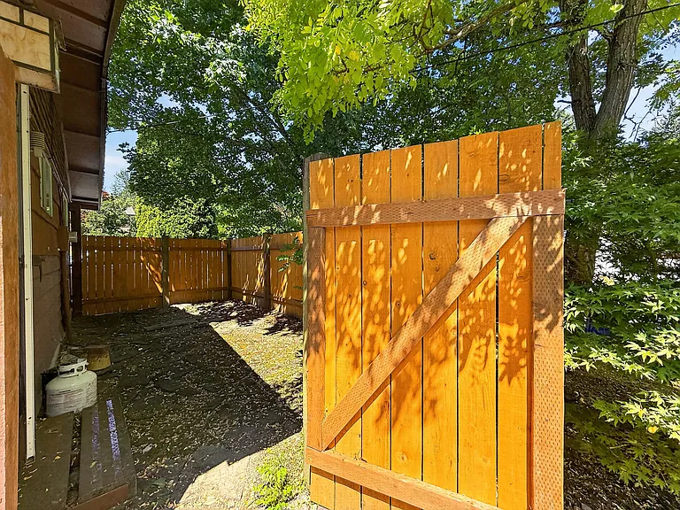 5025 S 167th St — Photo 22
