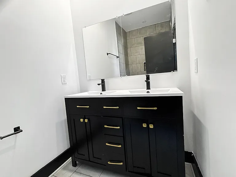 2325 Reisterstown Rd #B — Photo 14