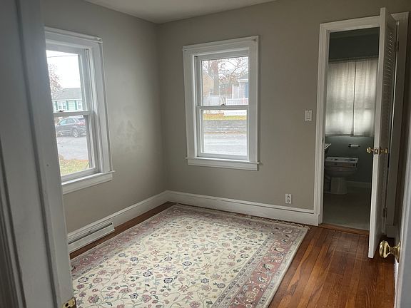 4th image of 12 Tarbox St