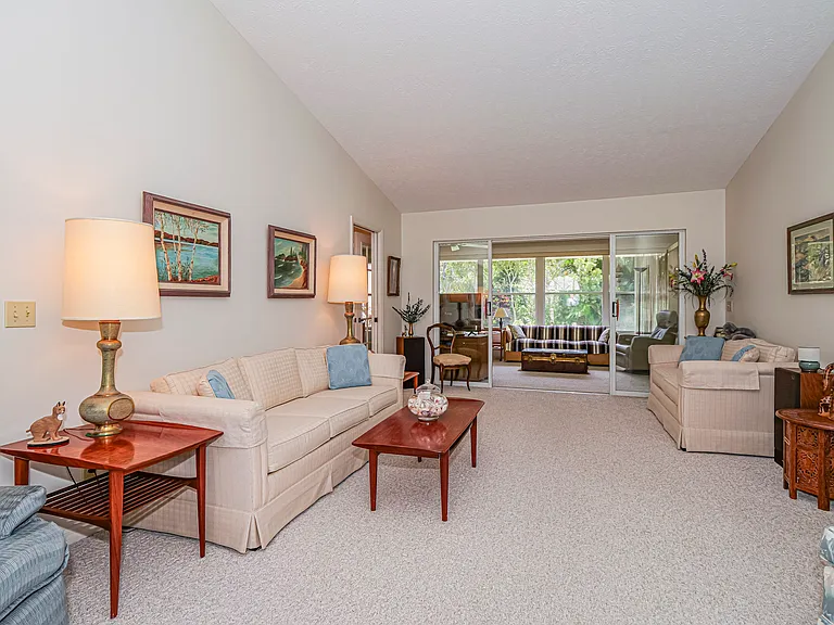 847 Lake Orchid Cir — Photo 6