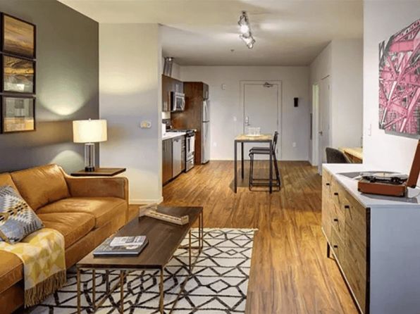 8338 N Interstate Ave APT 211